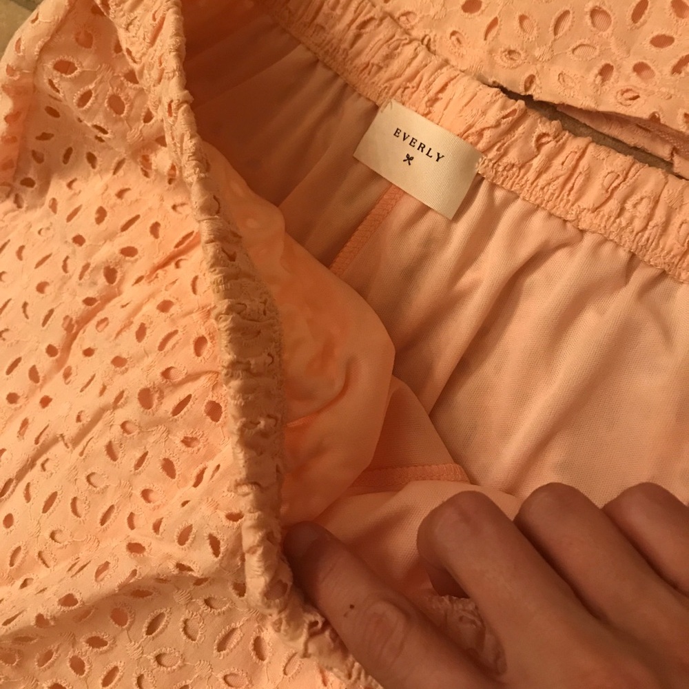 Peach eyelet shirt and shorts set - Picture 3 of 5
